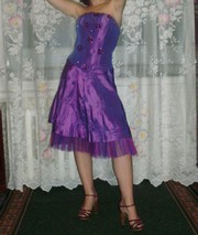 Продам выпусконе платье м,  Позняки