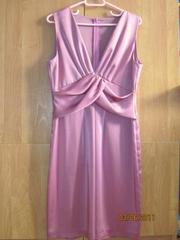 Вечерние платья, деловой костюм в отличном состоянии