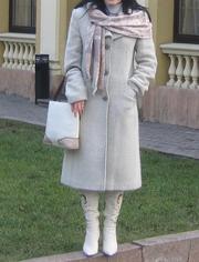 Модное шерстяное пальто.